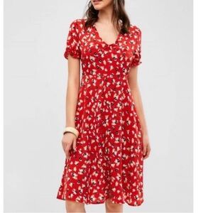 ❤️ Siren Lily Red Floral Dress – Size Medium – NWT ❤️